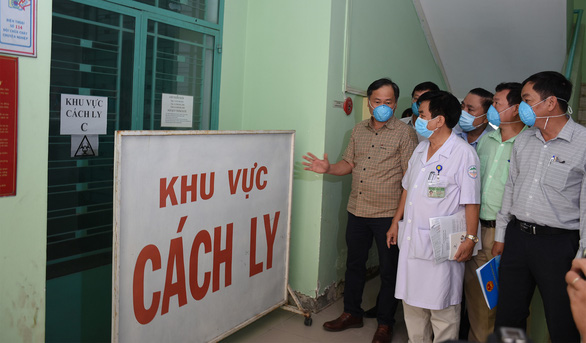 Nữ lễ tân khách sạn nhiễm nCoV ở Khánh Hoà được xuất viện - Ảnh 3.