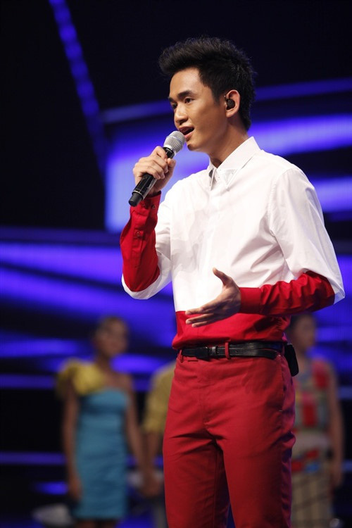 Top 6 Vietnam Idol 2012 – người nổi tiếng, người về quê chăn lợn - Ảnh 16.