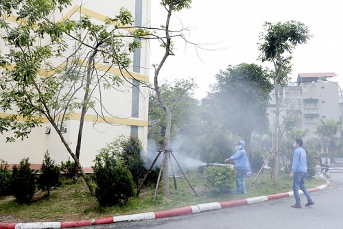 Hà Nội vận động người dân đi từ vùng dịch trở về phải khai báo và cách ly - Ảnh 4.