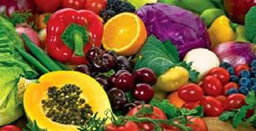 Chuyên gia dinh dưỡng gợi ý vitamin cần thiết để khỏe mạnh giữa dịch nCoV - Ảnh 1.
