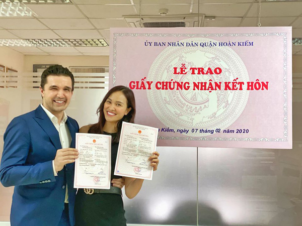 Giờ mới có giấy kết hôn sau 8 tháng cưới hỏi, MC Phương Mai bị hỏi làm giấy khai sinh cho con kiểu gì? - Ảnh 4.