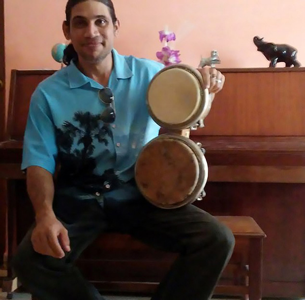 Người d&acirc;n hoảng hốt khi ph&aacute;t hiện valy chứa x&aacute;c tr&ecirc;n th&ugrave;ng r&aacute;c - Ảnh 3.