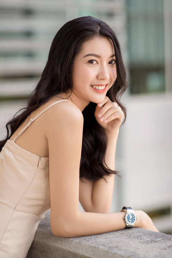 Nhan sắc Á hậu Hoa hậu Hoàn vũ Việt Nam 2019 vừa tiết lộ sẽ lấy chồng năm 2020 - Ảnh 2.