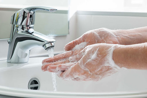 Chuyên gia tiết lộ lợi ích tuyệt vời của 6 bước rửa tay đối với sức khỏe - Ảnh 3.