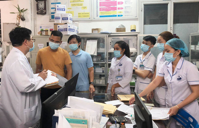 Các bác sĩ Bệnh viện Chợ Rẫy lại tức tốc lên đường trong đêm đến Tây Ninh - Ảnh 4.