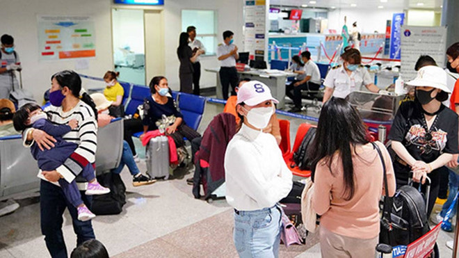 Việt Nam: 13.949 người đang được theo dõi sức khỏe; cách ly là phương pháp tốt nhất để phòng chống dịch COVID-19 - Ảnh 3. Việt Nam: 13.949 người đang được theo dõi sức khỏe; cách ly là phương pháp tốt nhất để phòng chống dịch COVID-19 - Ảnh 3.