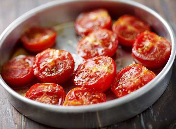 Ai cũng nghĩ ăn sống cà chua thì tốt hơn nhưng chuyên gia lại khuyên điều ngược lại - Ảnh 2.