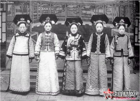 Triều nhà Thanh có hơn 200 nghìn nữ nhân, tại sao đa số các bức ảnh phi tần hậu cung được lưu giữ đến ngày nay lại kém sắc như thế? - Ảnh 2. Triều nhà Thanh có hơn 200 nghìn nữ nhân, tại sao đa số các bức ảnh phi tần hậu cung được lưu giữ đến ngày nay lại kém sắc như thế? - Ảnh 2.