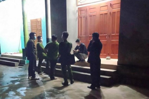 Nguy&ecirc;n nh&acirc;n chồng ch&eacute;m vợ trọng thương rồi tự tử ở Tuy&ecirc;n Quang - Ảnh 1.