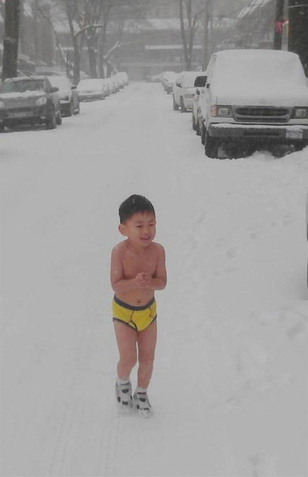 Cậu bé cởi trần chạy dưới tuyết năm nào nay đã làm nên điều phi thường nhờ vào quan điểm giáo dục hà khắc của bố ruột - Ảnh 4.