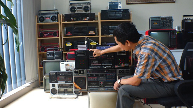 Bộ sưu tập 1000 chiếc đài radio cassette cổ gần 1 tỷ tại Hà Nội - Ảnh 1.