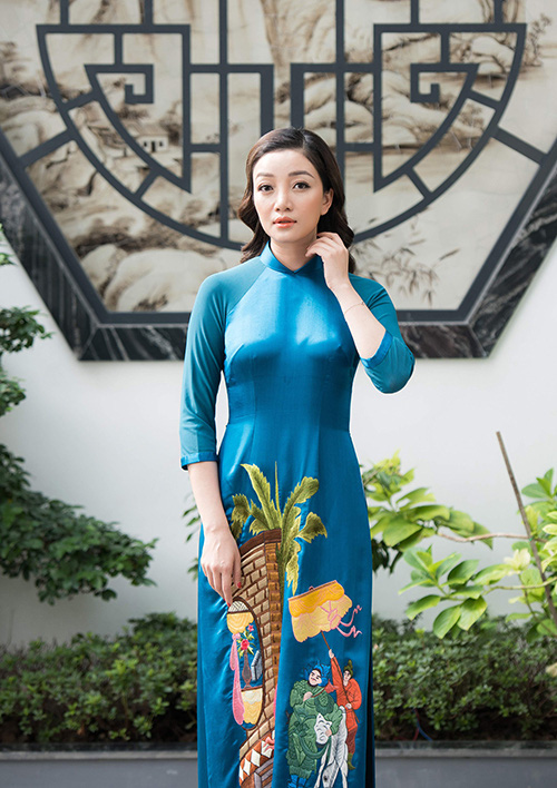 Phạm Thu Hà làm mẫu áo lụa Hà Đông - Ảnh 2.