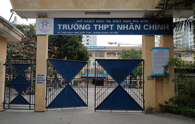 Hà Nội cho học sinh THPT nghỉ thêm một tuần  - Ảnh 2.