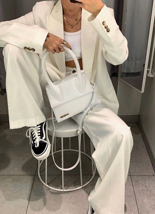 Phối áo hở eo cùng suit - Ảnh 8.