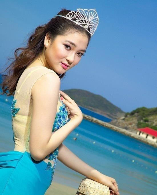 Nhan sắc Hoa hậu Nguyễn Thị Huyền sau 16 năm đăng quang - Ảnh 1.