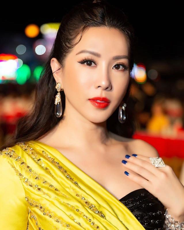 Hoa hậu Thu Hoài tuổi 44: Xinh đẹp, giàu có, hạnh phúc bên bạn trai kém 10 tuổi - Ảnh 23.