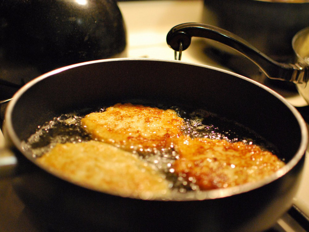 M&oacute;n ăn bị ch&aacute;y kh&eacute;t đừng vội bỏ đi, thử ngay c&aacute;ch n&agrave;y để phục hồi đồ ăn một c&aacute;ch vi diệu - Ảnh 4.