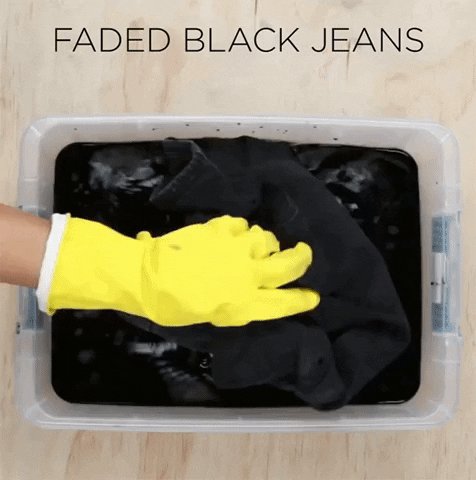Đừng vội vứt chiếc quần jean đen bạc màu đi, đây là cách biến nó trở lại như mới - Ảnh 4.