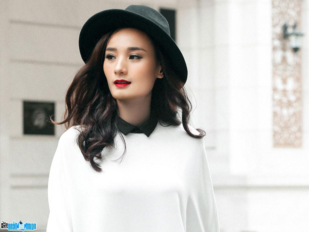 Siêu mẫu Lê Thúy sụt tới 10kg, nhập viện vì nhiễm trùng, những ai lười uống nước cần thận trọng - Ảnh 2. Siêu mẫu Lê Thúy sụt tới 10kg, nhập viện vì nhiễm trùng, những ai lười uống nước cần thận trọng - Ảnh 2.