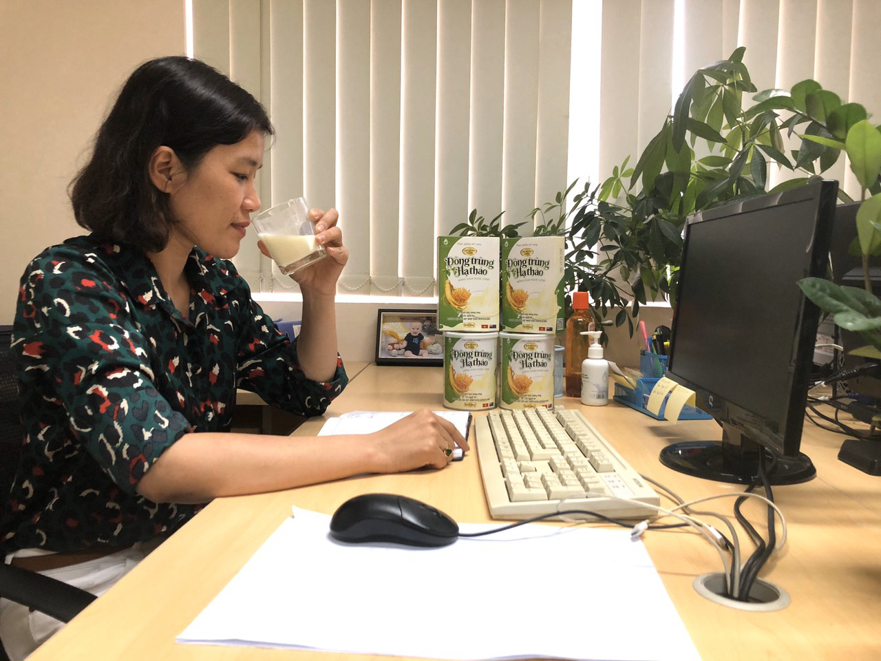 Sữa bột Đông Trùng Hạ Thảo Hồng Sâm Ngọc Linh: Tăng cường sức đề kháng trong ngày dịch - Ảnh 2. Sữa bột Đông Trùng Hạ Thảo Hồng Sâm Ngọc Linh: Tăng cường sức đề kháng trong ngày dịch - Ảnh 2.