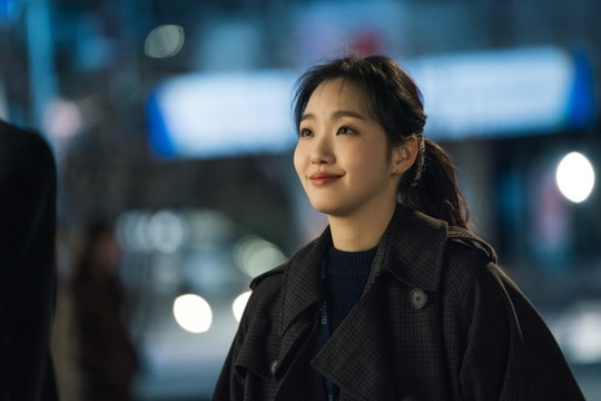 The King: Hậu trường đẹp hút hồn của Lee Min Ho và Kim Go Eun, fan chờ mong ngày lên sóng - Ảnh 5.