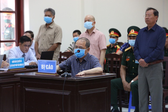 Xét xử cựu Đô đốc Nguyễn Văn Hiến: Vì sao Công ty Yên Khánh có thể chiếm quyền quản lý đất quốc phòng - Ảnh 2.