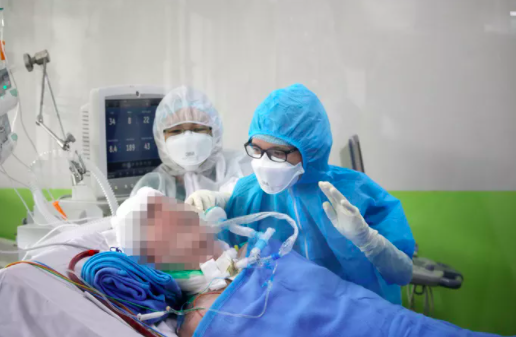 Sự phục hồi đáng kinh ngạc về sức khoẻ bệnh nhân phi công Vietnam Airlines - Ảnh 2.