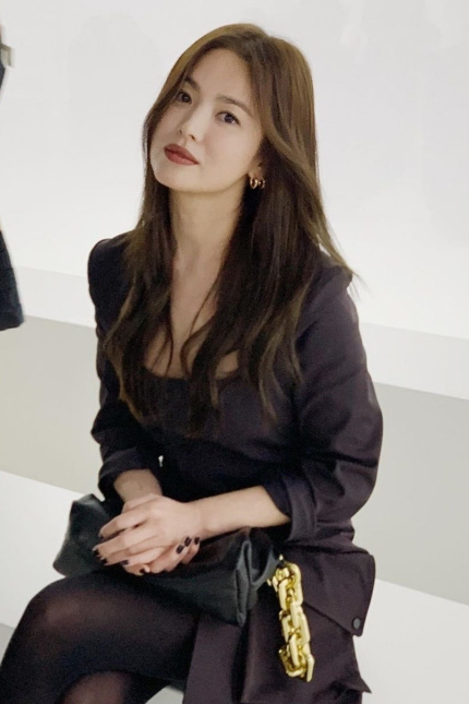 Song Hye Kyo trong lần xuất hiện công khai mới nhất, nhưng sao nhan sắc lại già và gầy thế này - Ảnh 2.
