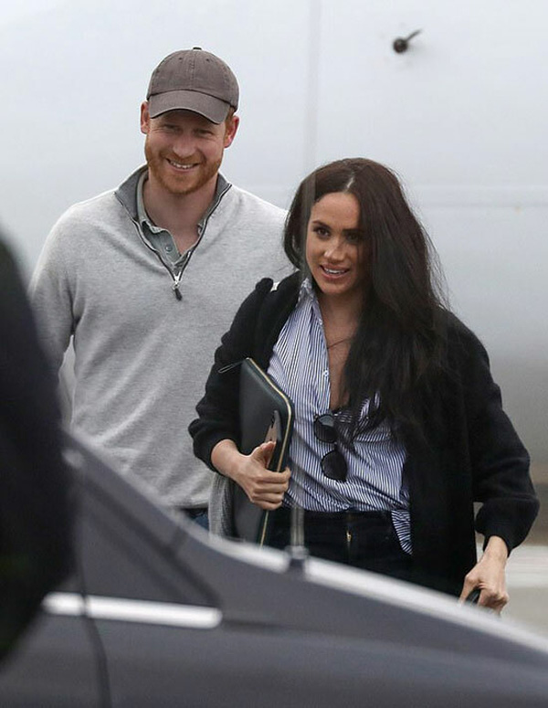 Nợ tiền ngân sách, gấp rút ra mắt sách PR tên tuổi, vợ chồng Meghan Markle vẫn chịu chi như thế này - Ảnh 2.