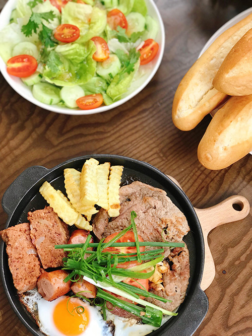 Bánh mì bò né - Ảnh 1.