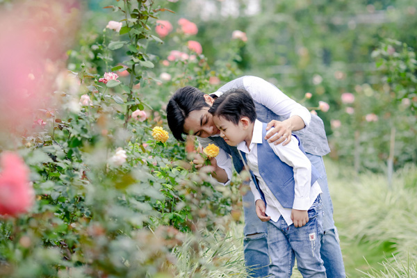 5 năm sống chung chưa làm đám cưới, Khánh Thi khoe hạnh phúc viên mãn chồng trẻ, con xinh - Ảnh 6.