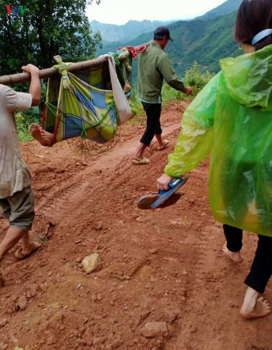 Hai vợ chồng bị sét đánh bất tỉnh ở Lào Cai - Ảnh 2.