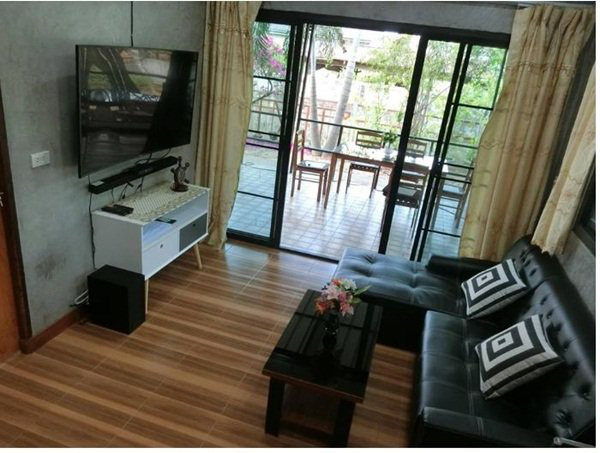 Ngôi nhà cấp 4 xây dựng đơn giản nhưng sở hữu khoảng sân rộng đủ để ngắm trọn vẻ đẹp xanh tươi của thiên nhiên xung quanh - Ảnh 6. Ngôi nhà cấp 4 xây dựng đơn giản nhưng sở hữu khoảng sân rộng đủ để ngắm trọn vẻ đẹp xanh tươi của thiên nhiên xung quanh - Ảnh 6.
