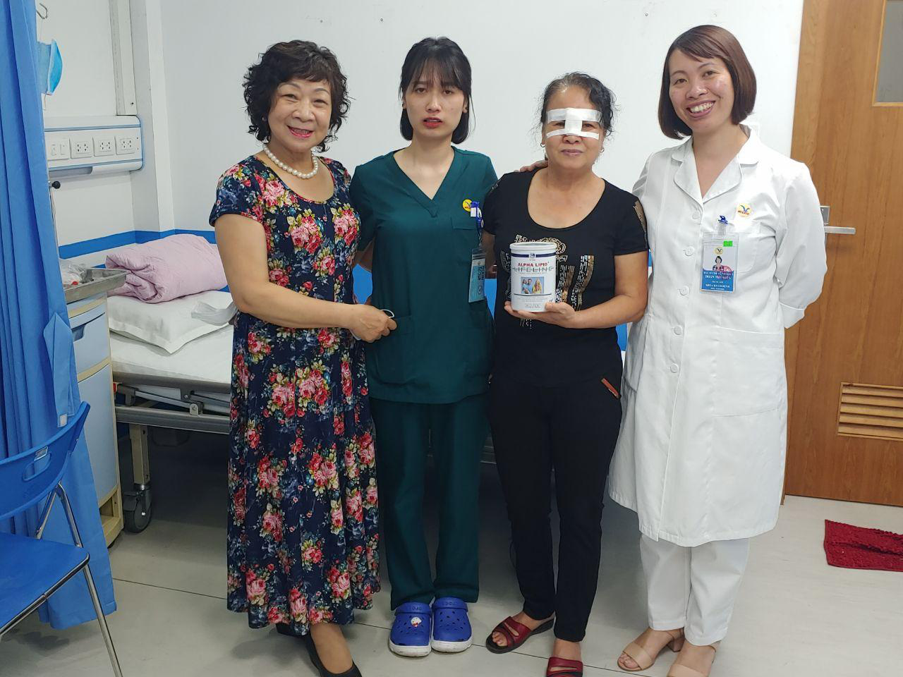 Phẫu thuật mắt tại BVĐK MEDLATEC: Nhẹ nhàng như đi nghỉ dưỡng - Ảnh 2. Phẫu thuật mắt tại BVĐK MEDLATEC: Nhẹ nhàng như đi nghỉ dưỡng - Ảnh 2.