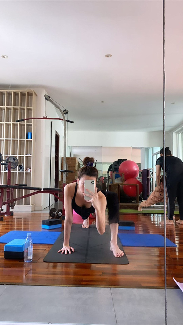 Hai lần mang bầu gây kinh ngạc của Hồ Ngọc Hà: Tích cực chạy show và tập luyện yoga động tác khó nhưng chưa có gì - Ảnh 7.