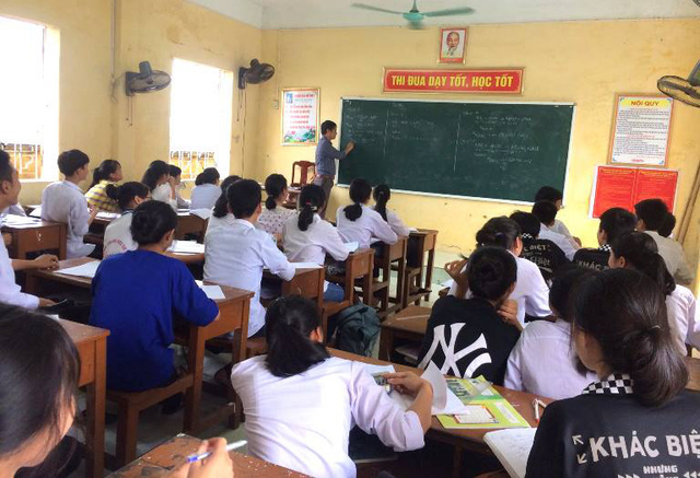 Sáng nay, gần 20.000 học sinh tỉnh Hải Dương tham dự kỳ thi tuyển sinh lớp 10 - Ảnh 4.