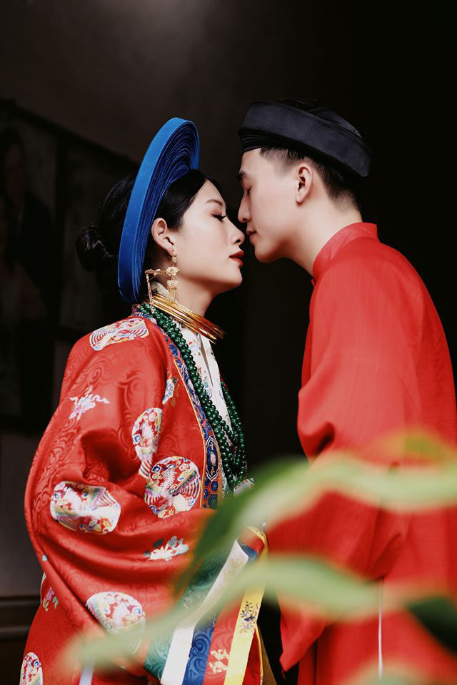 Cô dâu chú rể diện gây ấn tượng mạnh khi cổ phục triều Nguyễn trong ngày cưới - Ảnh 6.