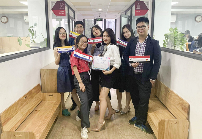 Nữ sinh Phú Yên giành học bổng 15 đại học Mỹ - Ảnh 3. Nữ sinh Phú Yên giành học bổng 15 đại học Mỹ - Ảnh 3.