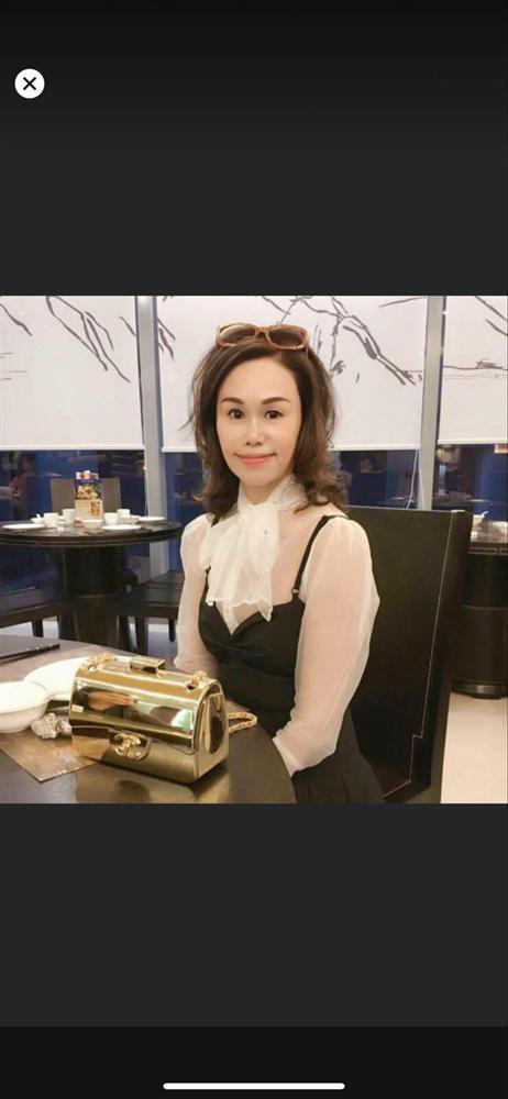 Mẹ của Matt Liu có bộ sưu tập túi hiệu chuẩn đại gia, xem chừng hợp cạ với con dâu tương lai Hương Giang quá đi thôi - Ảnh 2.