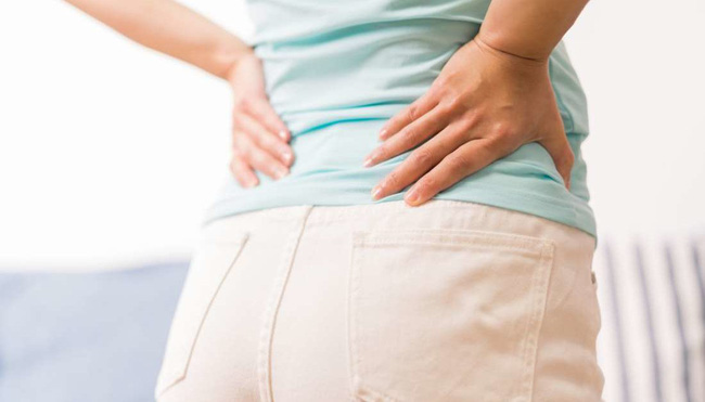 Đau lưng dưới có khả năng là triệu chứng cảnh báo các vấn đề về thần kinh, nhiễm trùng, ung thư: Cần nhận biết sớm và đi khám ngay để kịp điều trị - Ảnh 1. Đau lưng dưới có khả năng là triệu chứng cảnh báo các vấn đề về thần kinh, nhiễm trùng, ung thư: Cần nhận biết sớm và đi khám ngay để kịp điều trị - Ảnh 1.