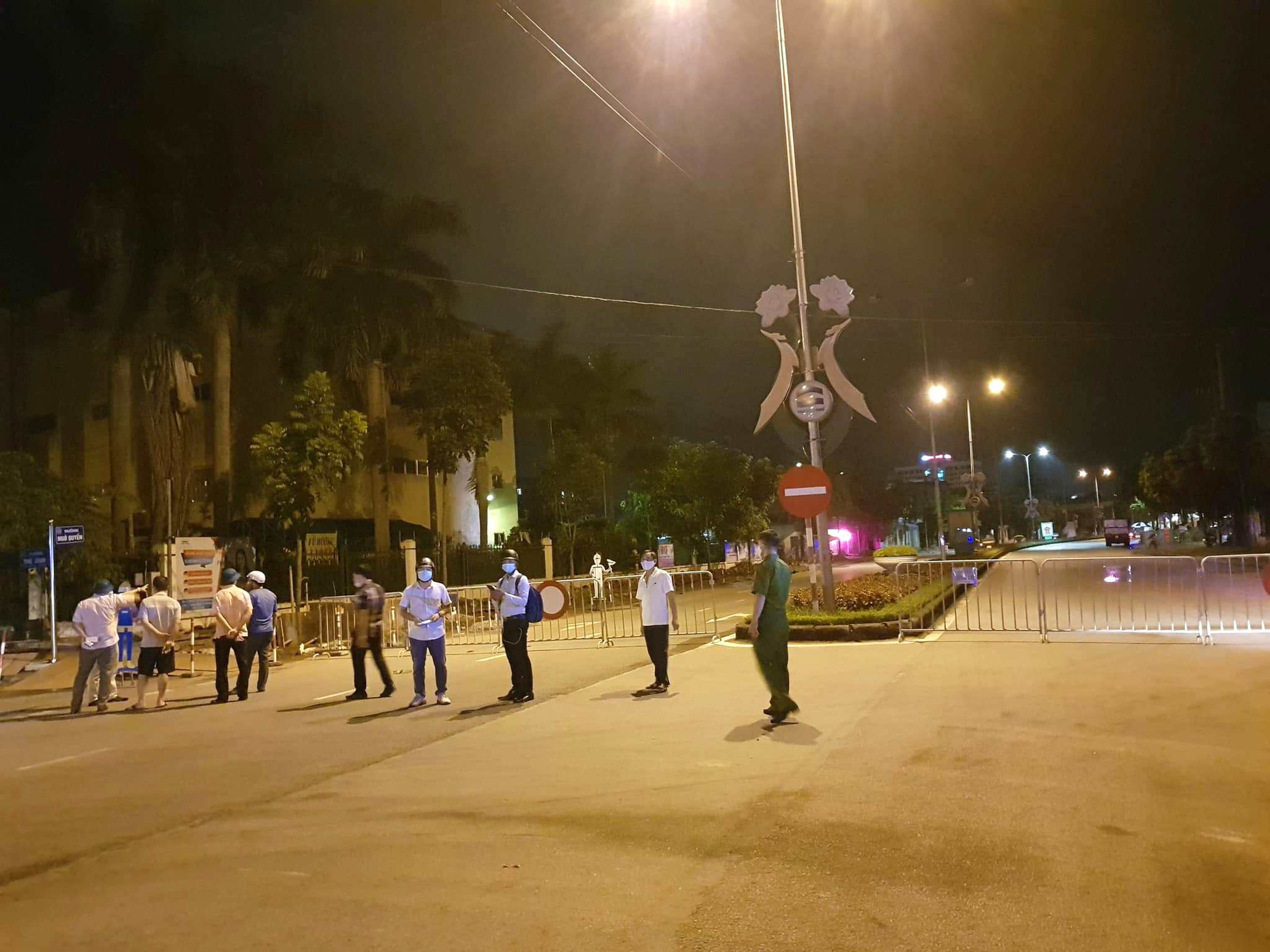 Lịch trình di chuyển cụ thể của 3 bệnh nhân mắc COVID-19 mới nhất tại Hải Dương - Ảnh 6. Lịch trình di chuyển cụ thể của 3 bệnh nhân mắc COVID-19 mới nhất tại Hải Dương - Ảnh 6.