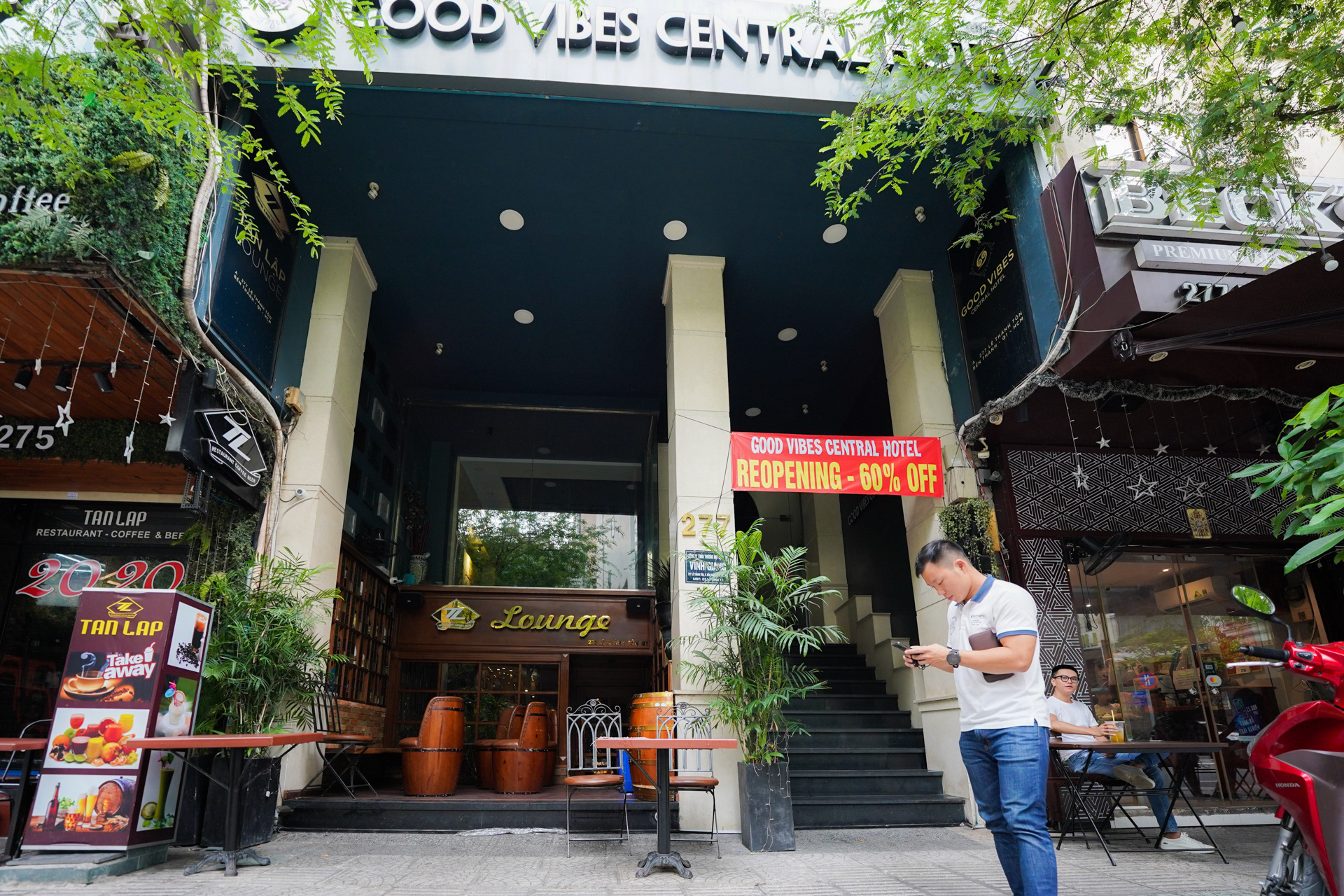 Khách sạn đất vàng TP.HCM hạ giá chục tỷ đồng để tìm người mua - Ảnh 4. Khách sạn đất vàng TP.HCM hạ giá chục tỷ đồng để tìm người mua - Ảnh 4.