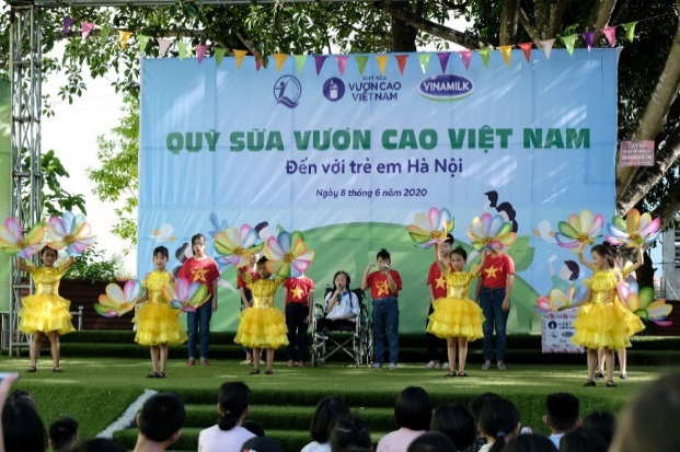 Quỹ sữa vươn cao Việt Nam: vượt trở ngại COVID để mang 1,7 triệu ly sữa đến trẻ em khó khăn - Ảnh 3.