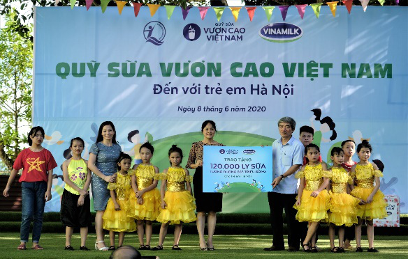 Quỹ sữa vươn cao Việt Nam: vượt trở ngại COVID để mang 1,7 triệu ly sữa đến trẻ em khó khăn - Ảnh 5.