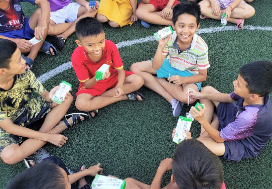 Quỹ sữa vươn cao Việt Nam: vượt trở ngại COVID để mang 1,7 triệu ly sữa đến trẻ em khó khăn - Ảnh 8.