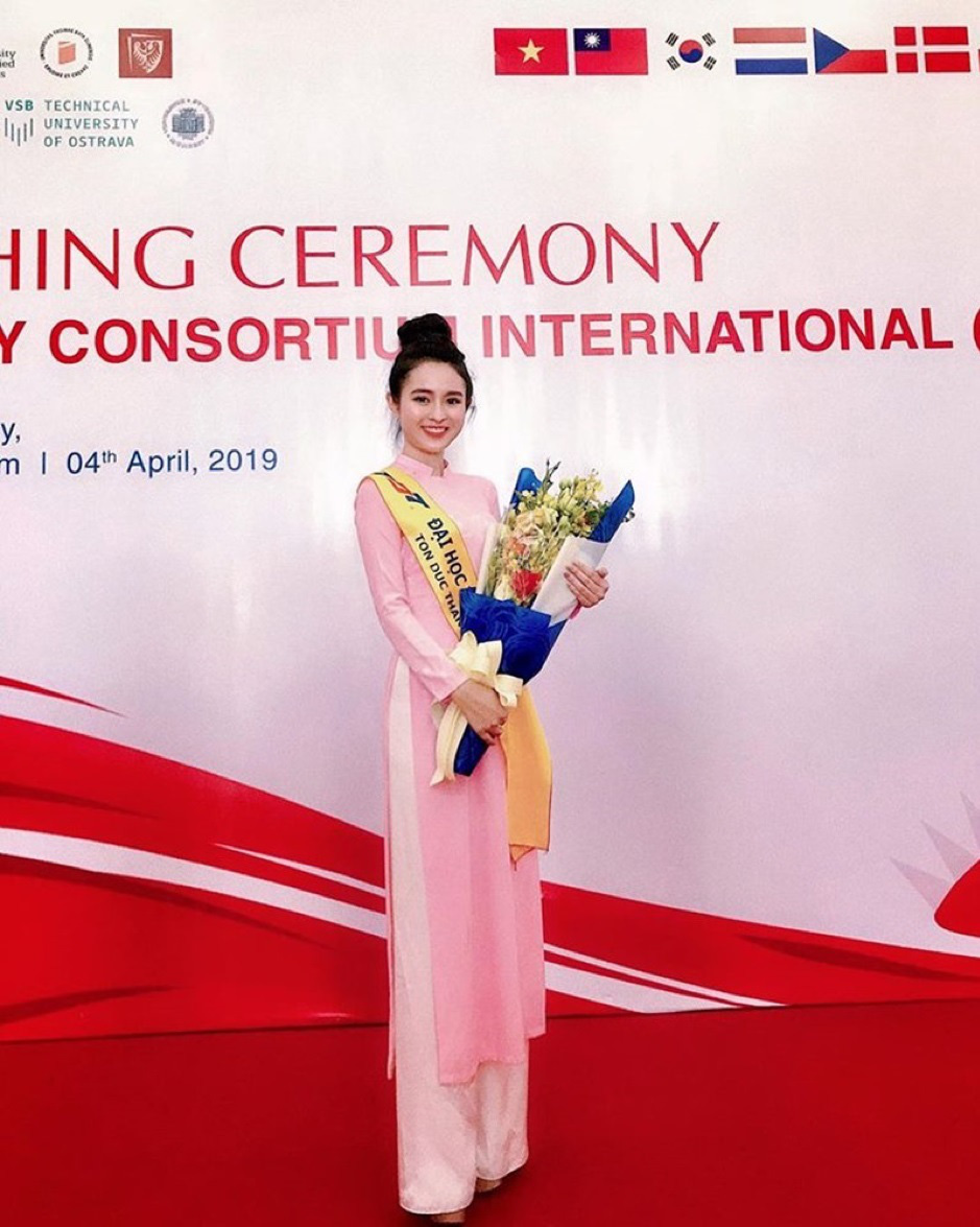 Nhan sắc của nữ sinh đẹp nhất Trường ĐH Tôn Đức Thắng - Ảnh 6. Nhan sắc của nữ sinh đẹp nhất Trường ĐH Tôn Đức Thắng - Ảnh 6.