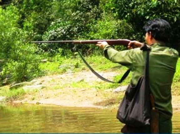 Nghệ An: Đi săn, một thầy giáo trúng đạn tử vong - Ảnh 1.