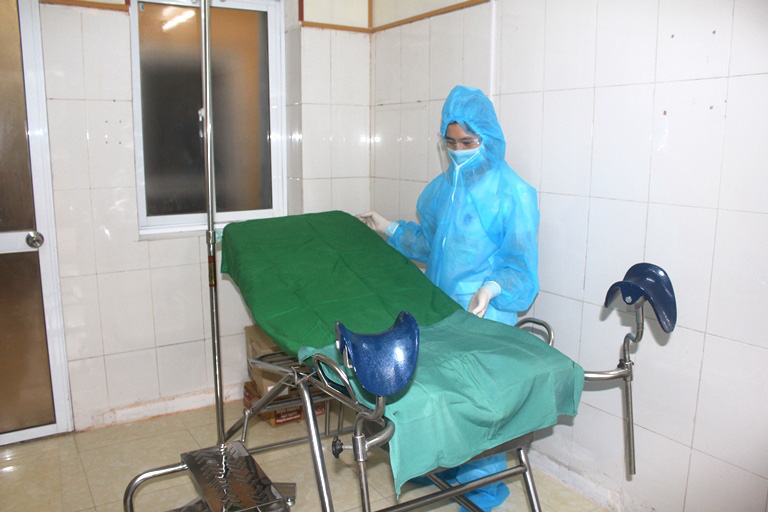 Chuyện chưa kể ở nơi mổ cho sản phụ nghi mắc COVID-19 tại Hải Dương - Ảnh 6. Chuyện chưa kể ở nơi mổ cho sản phụ nghi mắc COVID-19 tại Hải Dương - Ảnh 6.