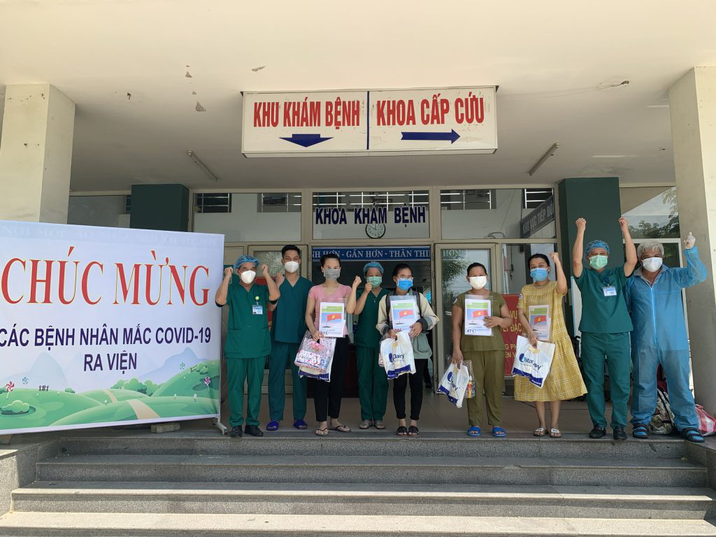 Bệnh viện dã chiến Hòa Vang tiếp tục công bố chữa khỏi COVID-19 cho 4 bệnh nhân - Ảnh 3. Bệnh viện dã chiến Hòa Vang tiếp tục công bố chữa khỏi COVID-19 cho 4 bệnh nhân - Ảnh 3.