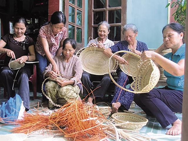 Làm thế nào để xây dựng môi trường thân thiện dành cho người cao tuổi? - Ảnh 2.